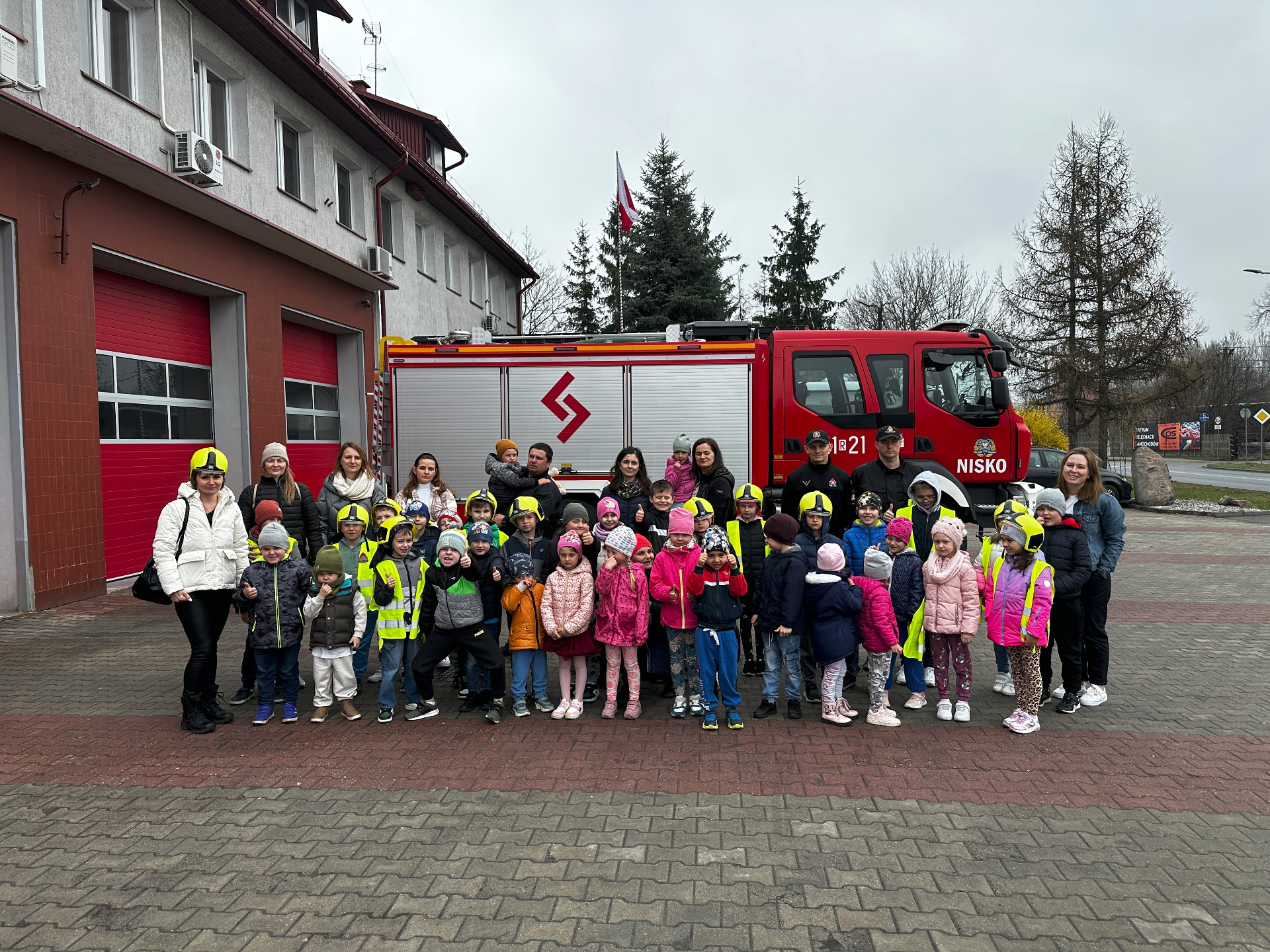 Z wizytą u strażaków – niezapomniana lekcja bezpieczeństwa